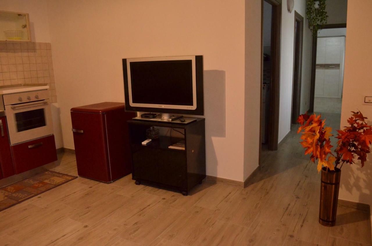Appartamento Vacanza Da Luisa San Giovanni Suèrgiu Kültér fotó